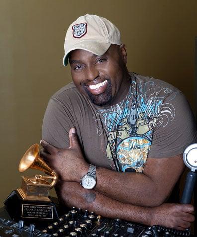 Nel 1998 è il primo Dj in assoluto a vincere un Grammy Award come Remixer dell’anno Grammy Award for Remixer of the Year con il brano Un-break My Heart di Toni Braxton